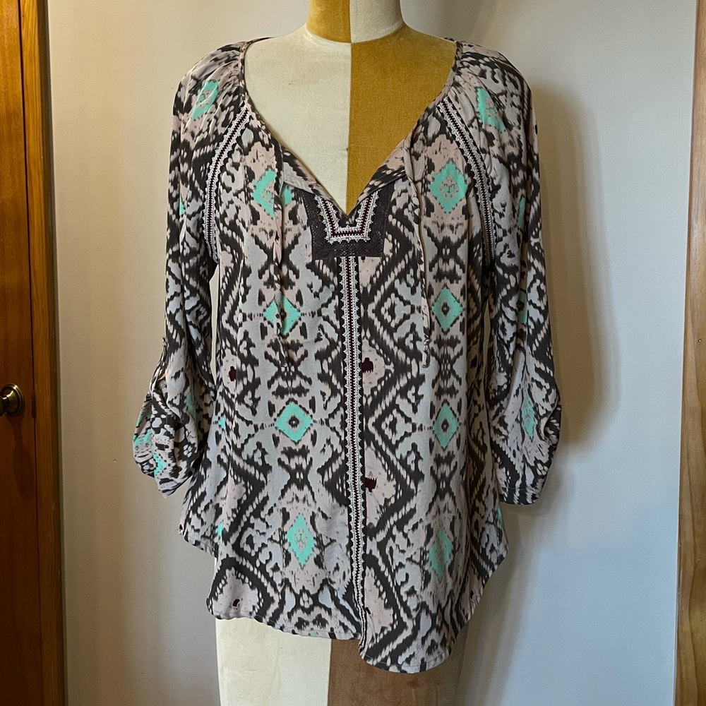 BKE Boutique Teal Grey Patterned Thin Longsleeve